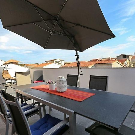 Malu Vir Apartment ภายนอก รูปภาพ