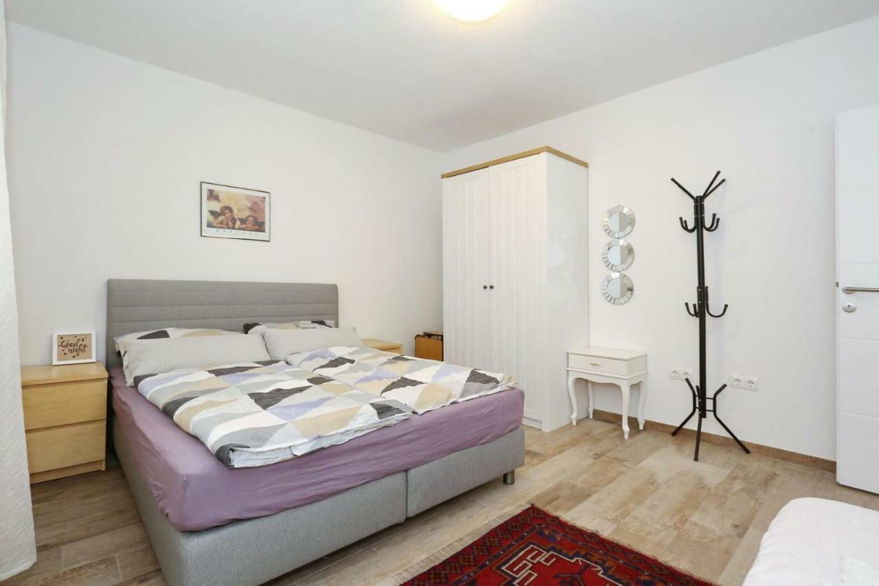 Malu Vir Apartment ภายนอก รูปภาพ