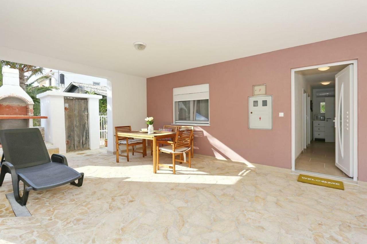 Malu Vir Apartment ภายนอก รูปภาพ