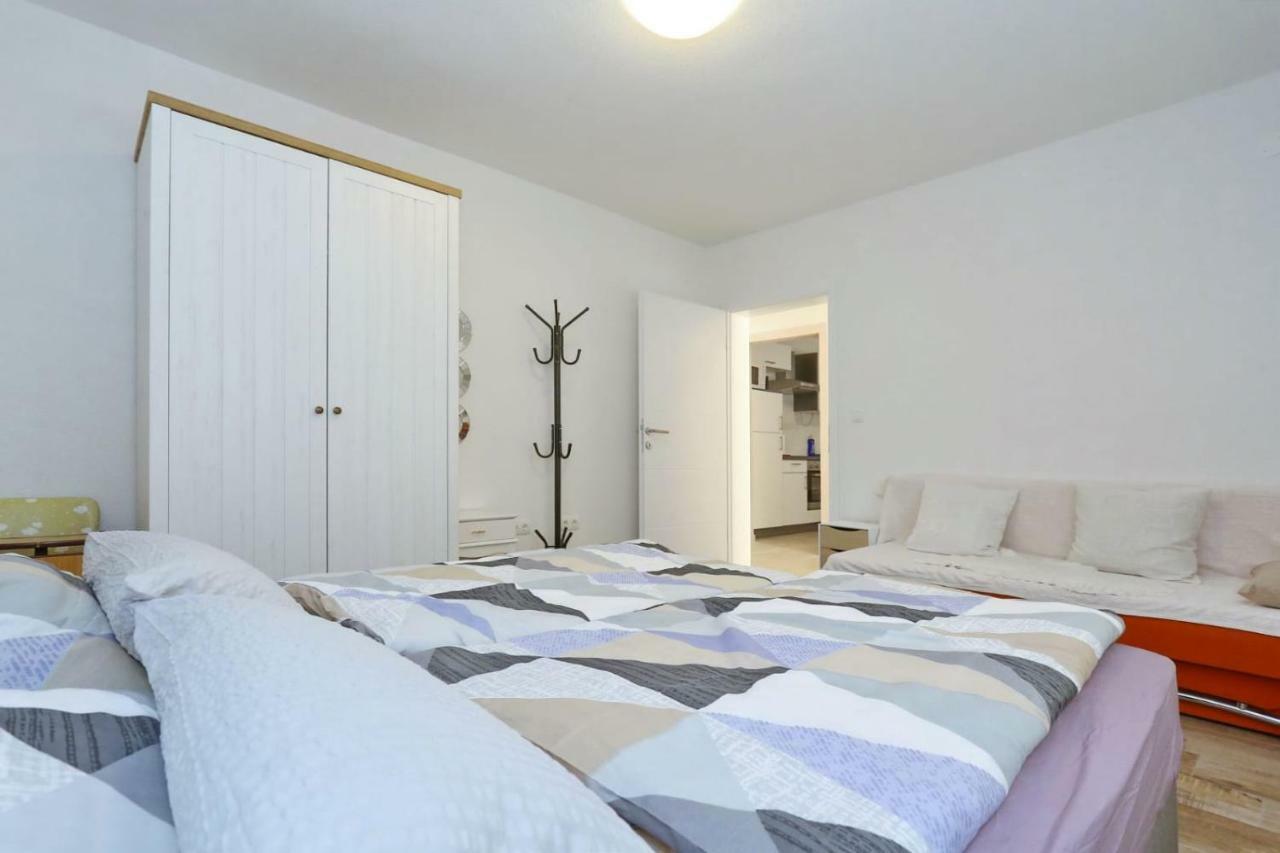 Malu Vir Apartment ภายนอก รูปภาพ