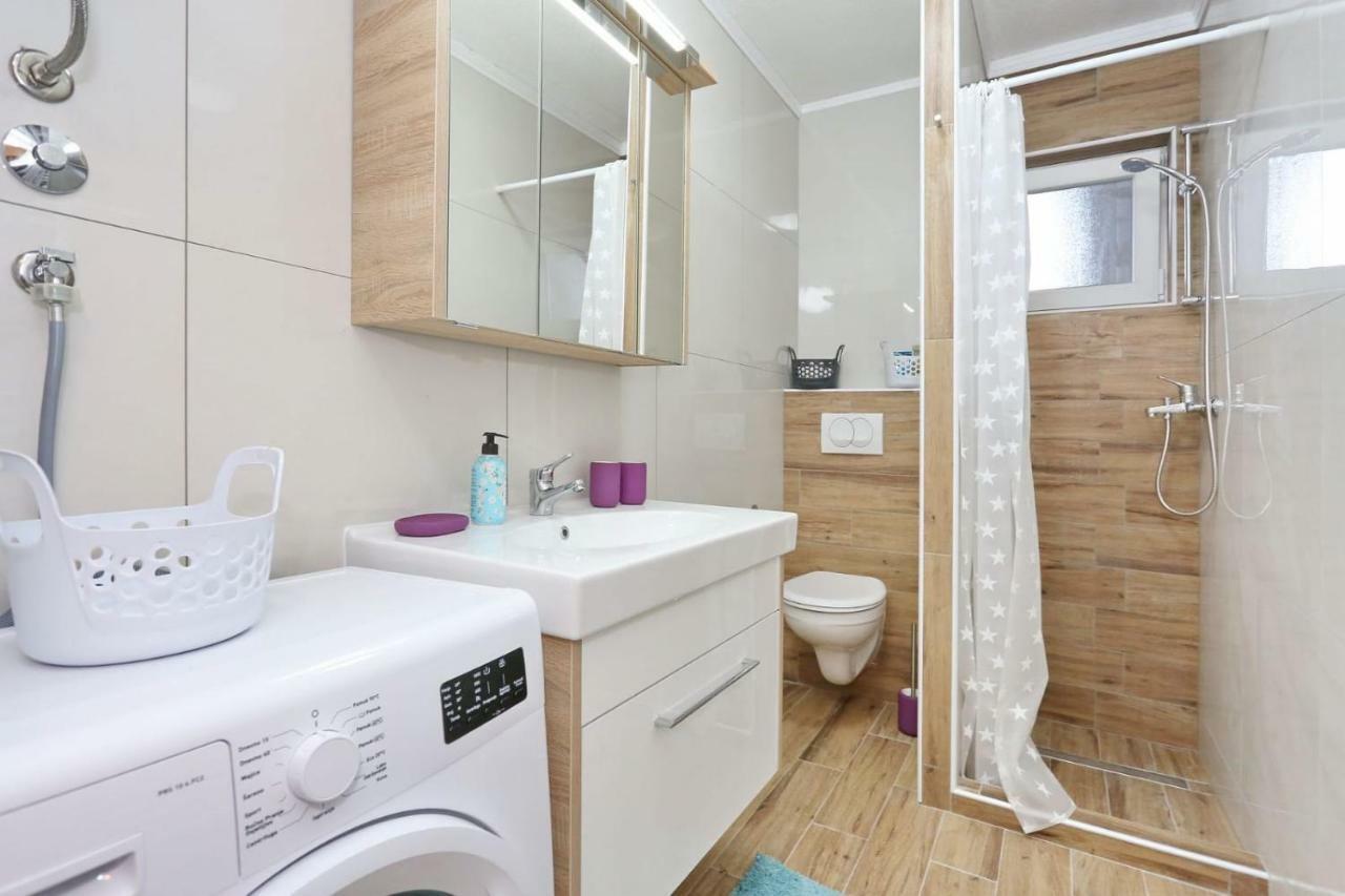 Malu Vir Apartment ภายนอก รูปภาพ
