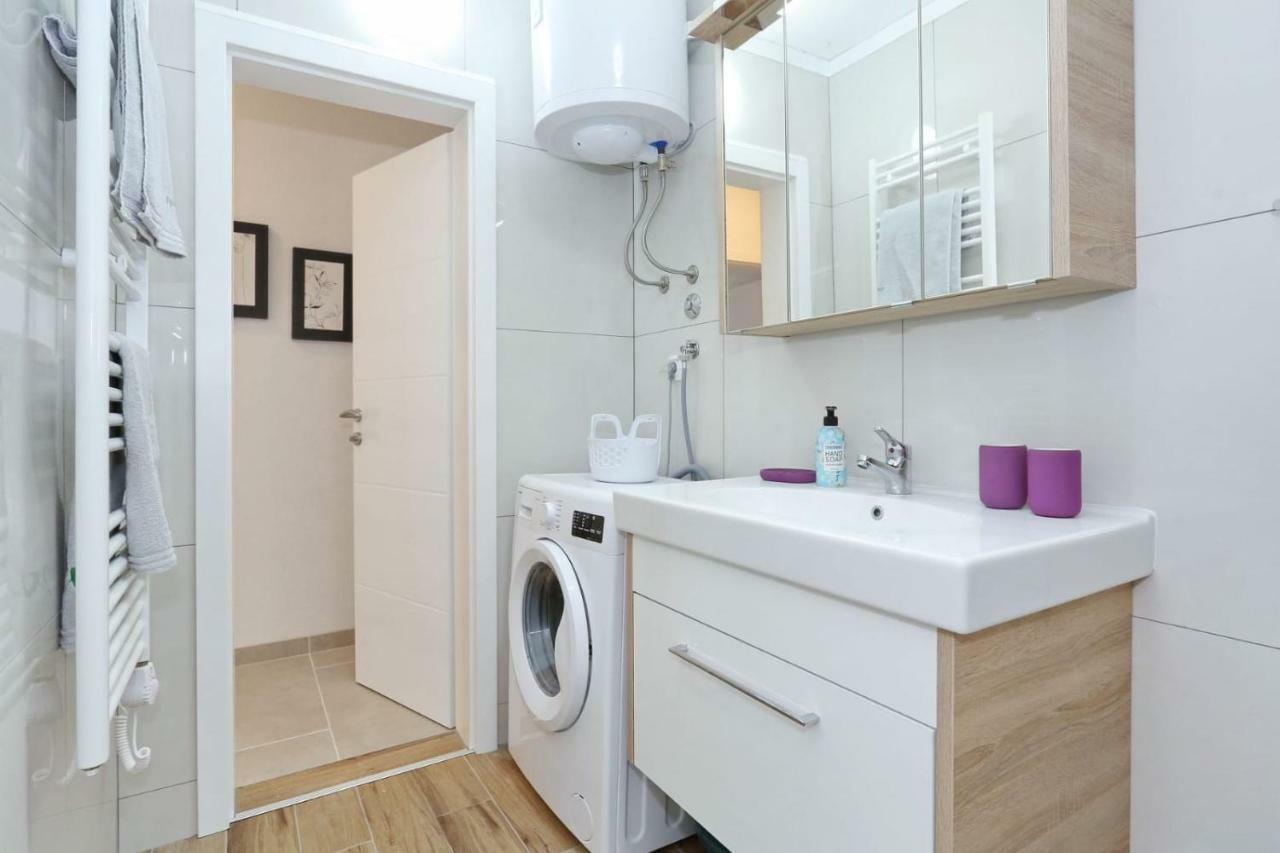 Malu Vir Apartment ภายนอก รูปภาพ