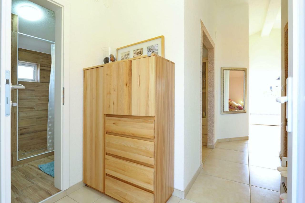 Malu Vir Apartment ภายนอก รูปภาพ