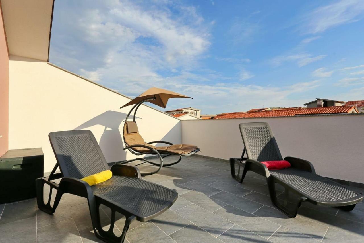 Malu Vir Apartment ภายนอก รูปภาพ