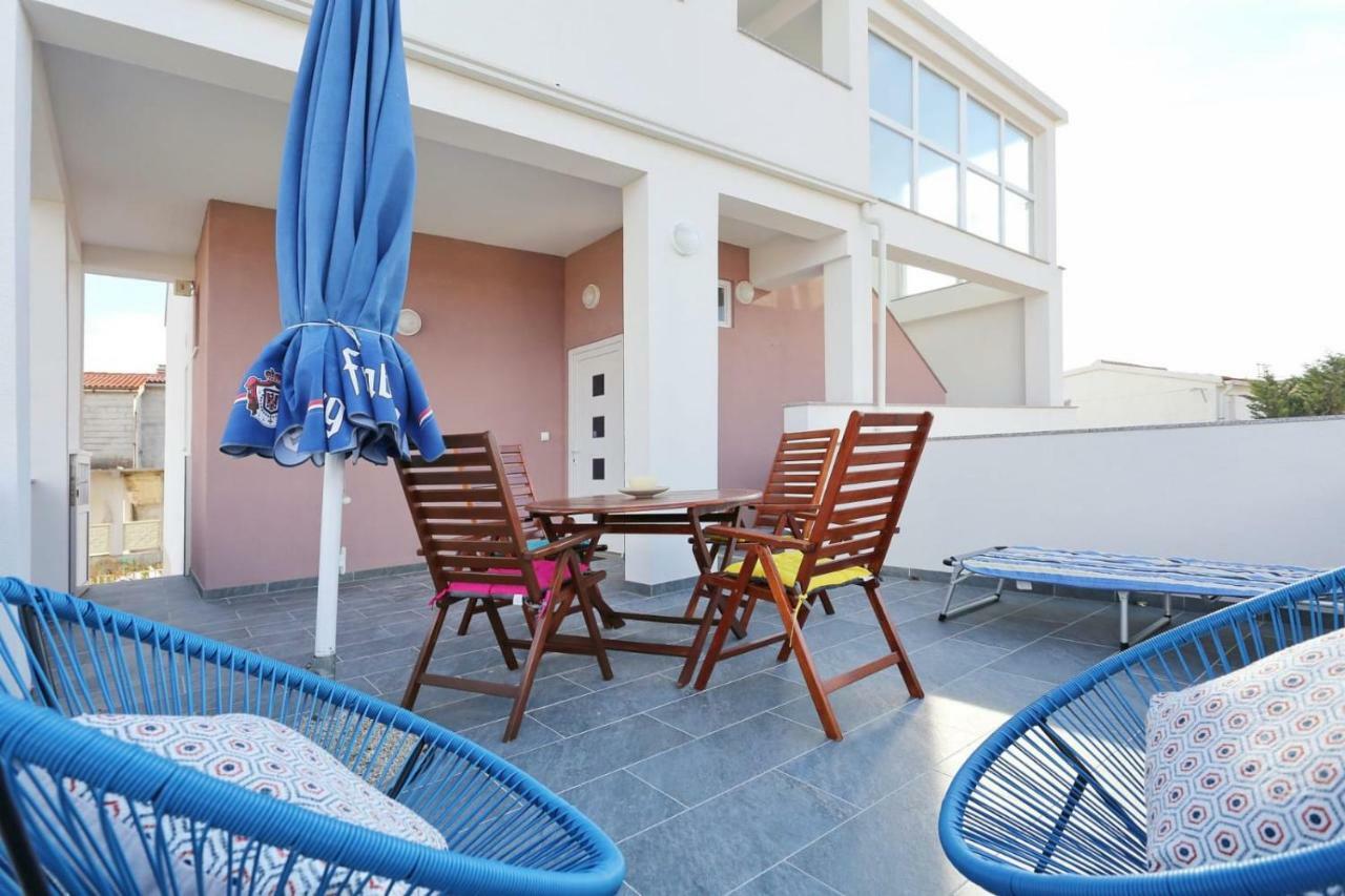 Malu Vir Apartment ภายนอก รูปภาพ